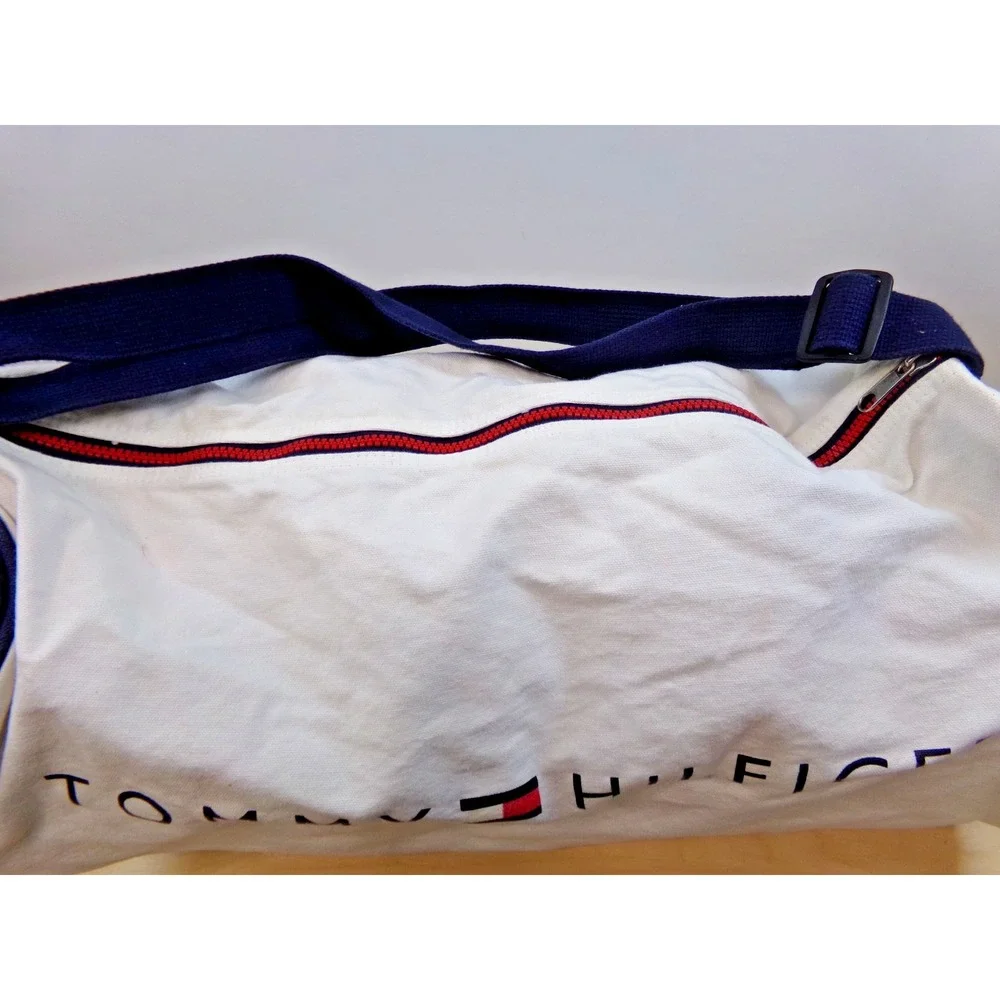 Tommy Hilfiger Vintage Classic White Travel Duffle Weekender‎ Gym Bag Carry On